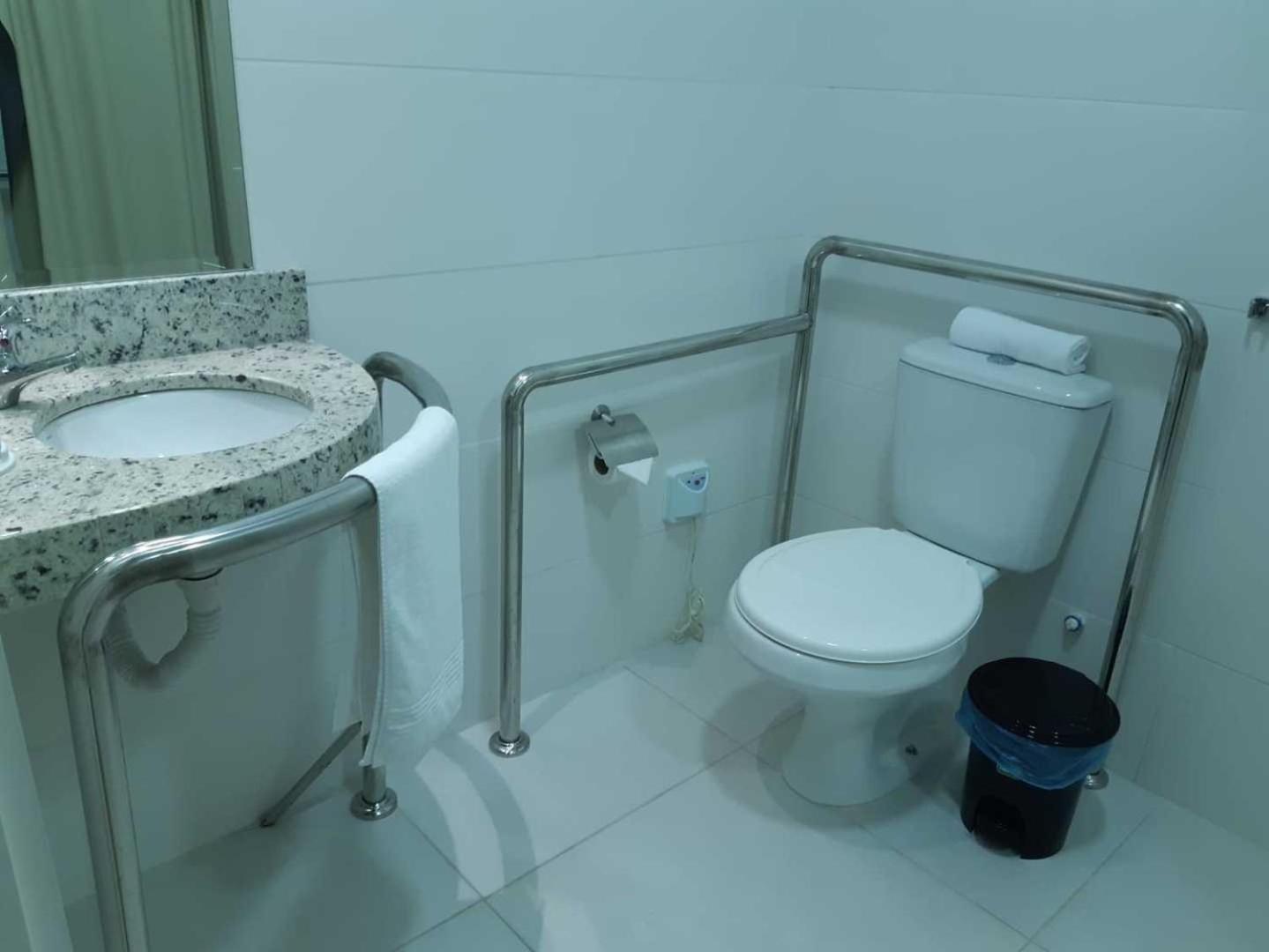 Hotel Franco Dionísio Cerqueira Zimmer foto